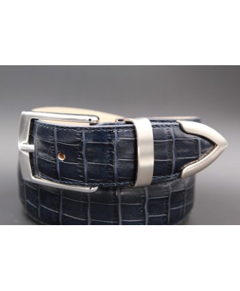 Big size navy blue croco-style leather belt with metallic tip - detail