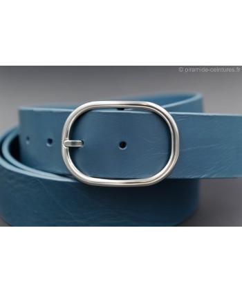 Turquoise large leather belt with oval buckle - buckle detail