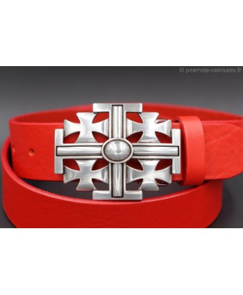 Red cowhide belt cross buckle - buckle detail