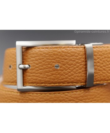 Reversible 35 mm leather belt camel and white with thin nickel pin buckle - camel side - buckle detail