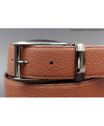 Reversible 35 mm black and brown leather belt with pin buckle color gun barrel - brown side - buckle detail