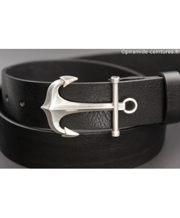 Black leather belt with anchor buckle - buckle detail