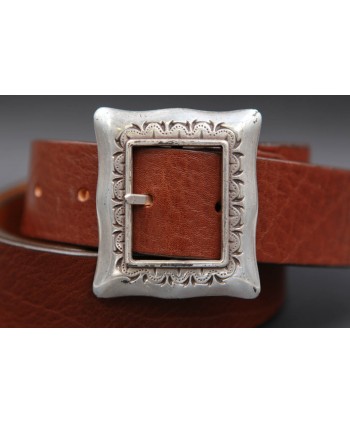 Large brown belt with buckle frame style - buckle detail