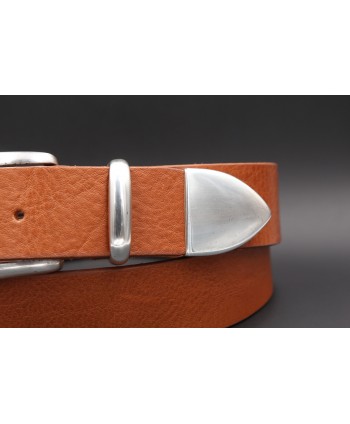 Cognac large soft leather belt and metal tip - tip detail