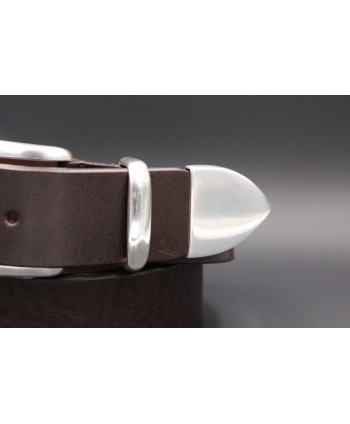 Dark brown large soft leather belt and metal tip - tip detail