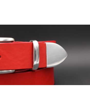Red large soft leather belt and metal tip - tip detail