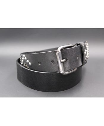 Black studded large belt - detail