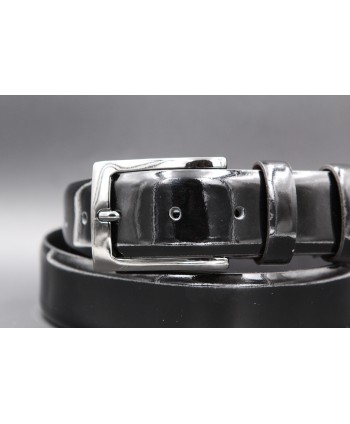 Black leather belt varnished - buckle detail