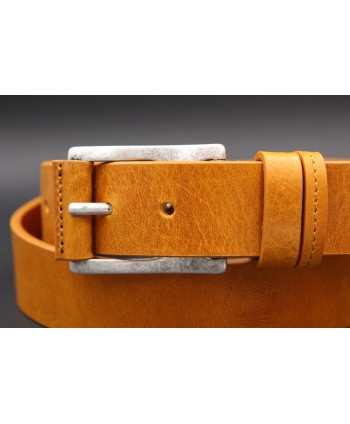 Yellow full grain cowhide leather belt - buckle detail