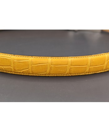 Yellow alligator skin belt - skin detail
